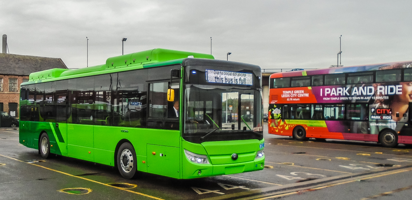NEW ELECTRIC BUS FOR LEEDS.jpg