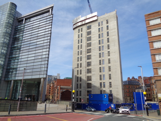 ConstructionCitySquareHouseAireStreetFrontLeedsSept132022..jpg