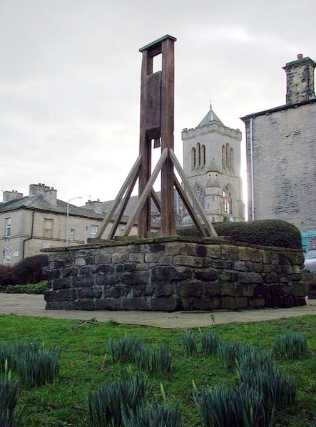 Halifax Gibbet replica.jpg