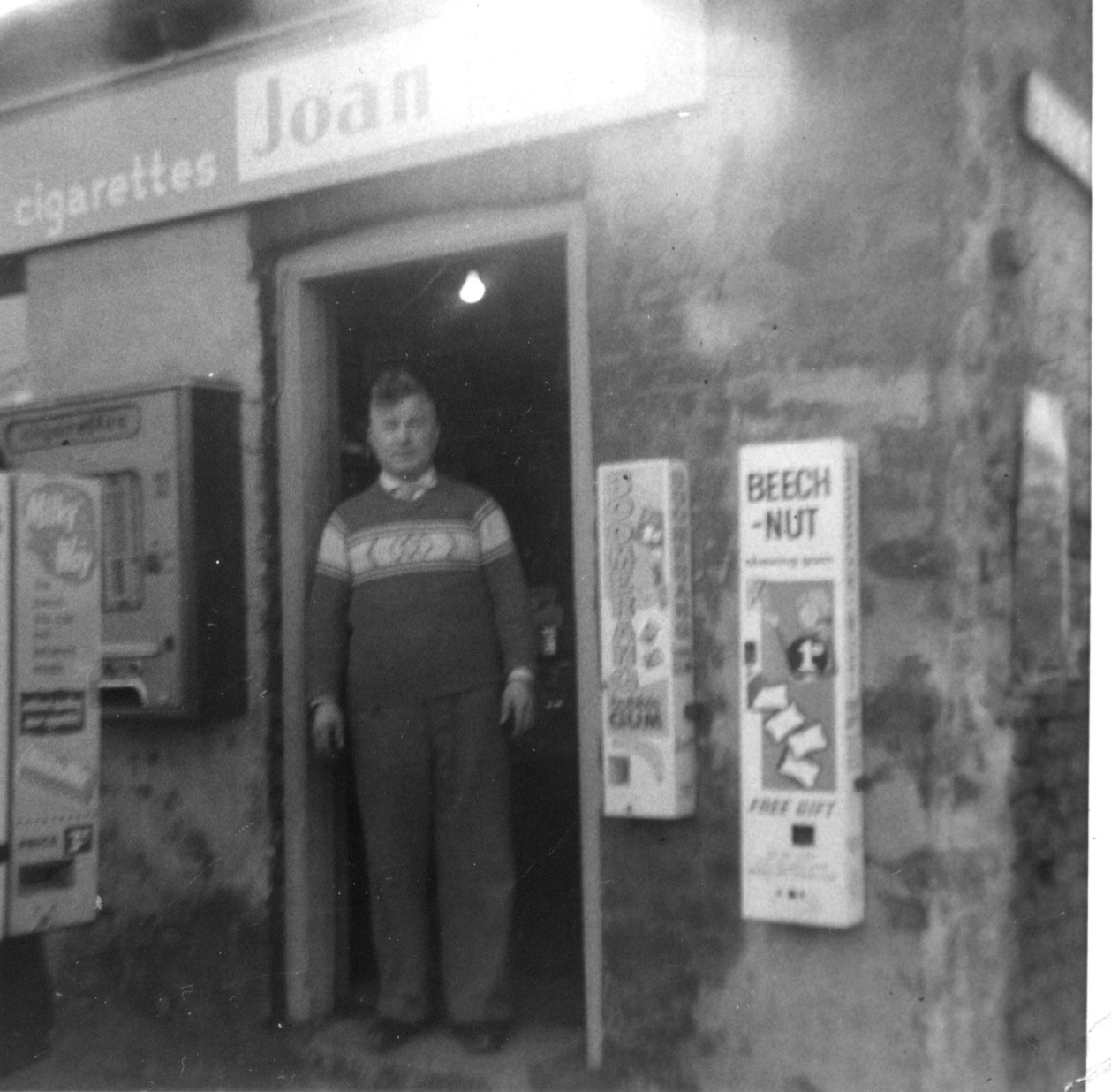dadshop1.JPG